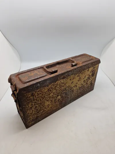 Original tysk båndkasse til MG/34/42 med rester af enhedsfarve - ww2