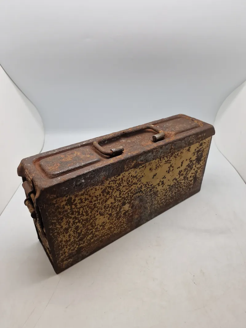 Original tysk båndkasse til MG/34/42 med rester af enhedsfarve - ww2