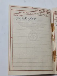 Originalt Heer wehrpas med indtegnelse fra Abwehr spionage mm.