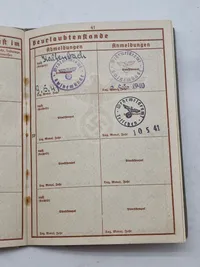 Originalt Heer wehrpas med indtegnelse fra Abwehr spionage mm.