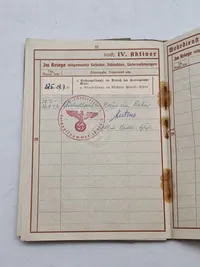 Originalt Heer wehrpas med indtegnelse fra Abwehr spionage mm.
