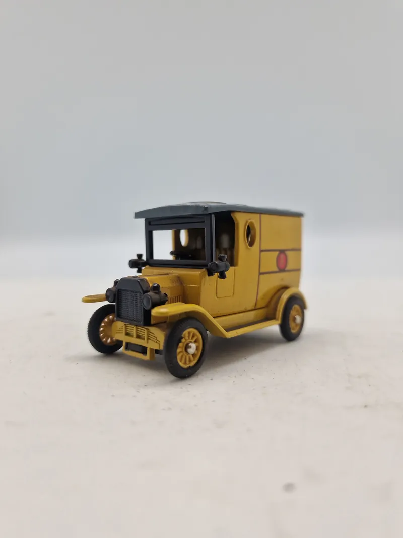 Modelbil