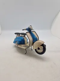 Model motorcykel