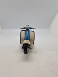 Model motorcykel