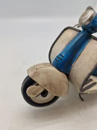 Model motorcykel
