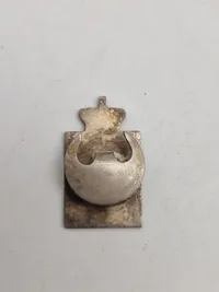 Originalt Georg Jensen kongemærke  (1945 udgaven) og sangbog - ww2