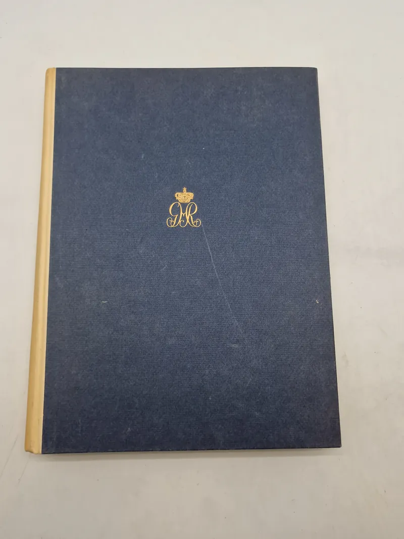 GARDEHUSAR REGIMENTET
GENNEM ÅR