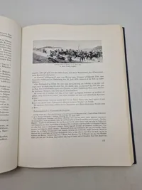 GARDEHUSAR REGIMENTET
GENNEM ÅR