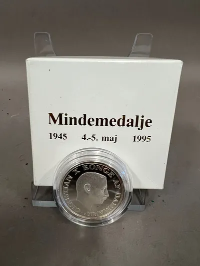 Original minde medalje 1945-1995 af 999 sølv