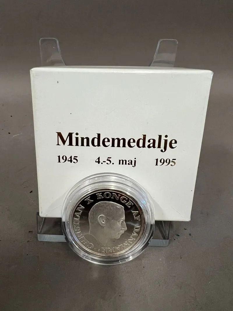 Original minde medalje 1945-1995 af 999 sølv