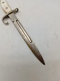 Miniature bajonet