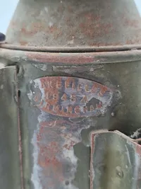 Original WWII C. Eastgate & Sons, Birmingham railway lantern fra 1945 (pilestemplet)