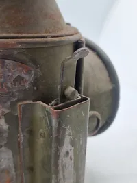 Original WWII C. Eastgate & Sons, Birmingham railway lantern fra 1945 (pilestemplet)