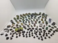 Samling militært legetøj