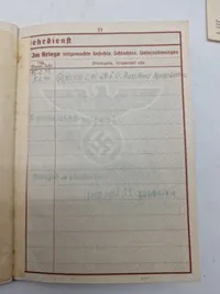 Originalt lot på falden tysk soldat, bl.a. med solbuch og urkunde