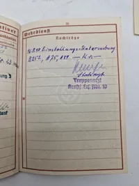 Originalt lot på falden tysk soldat, bl.a. med solbuch og urkunde
