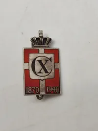 Originalt Georg Jensen kongemærke, sølv og emalje i flot præsentations æske