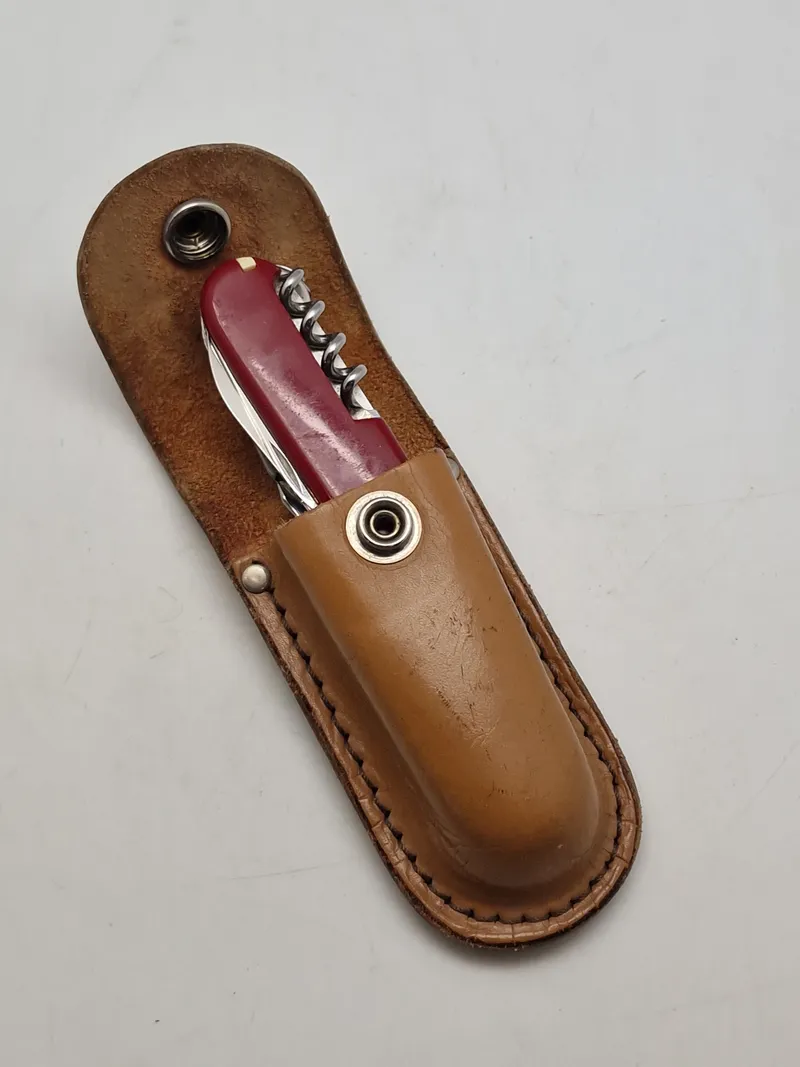 Victorinox multitool med taske