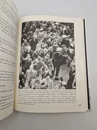 Frontsvin, Forrædere og Frostknuder (Hardcover)