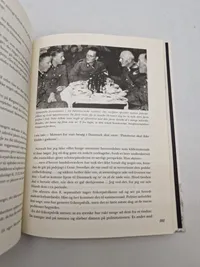 Frontsvin, Forrædere og Frostknuder (Hardcover)