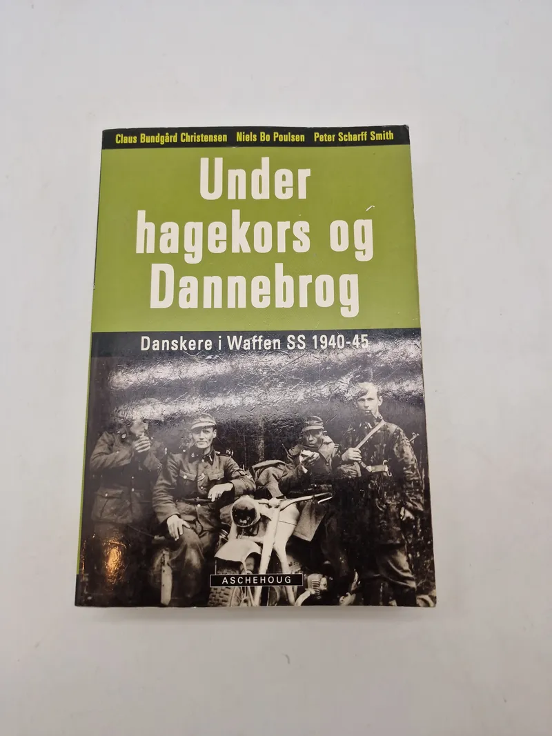 Under hagekors og dannebrog