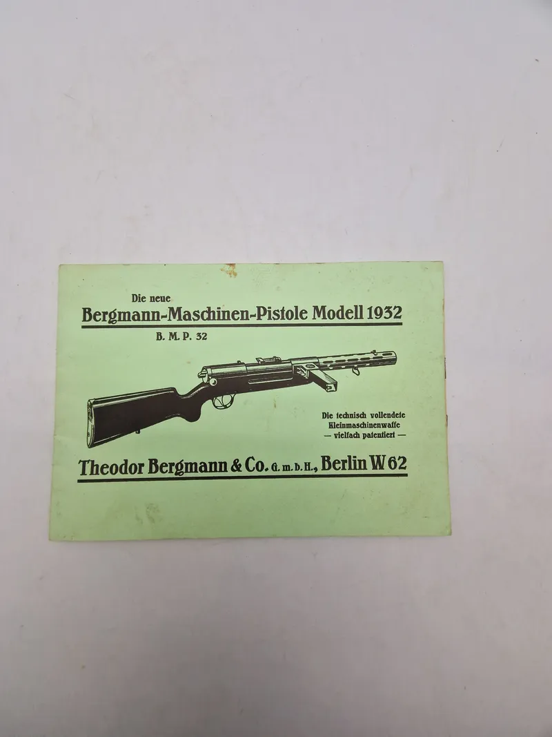 Die neue
Bergmann-Maschinen-Pistole Modell 1932
B. M. P. 32