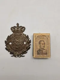 Originalt dansk M/23 nummerplade mærke