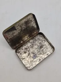 Diverse metalæsker