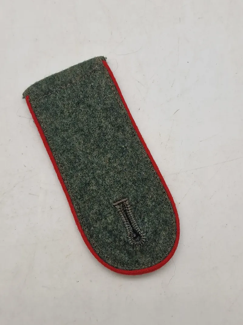 Original Tysk WW2 skulderstrop Artilleri