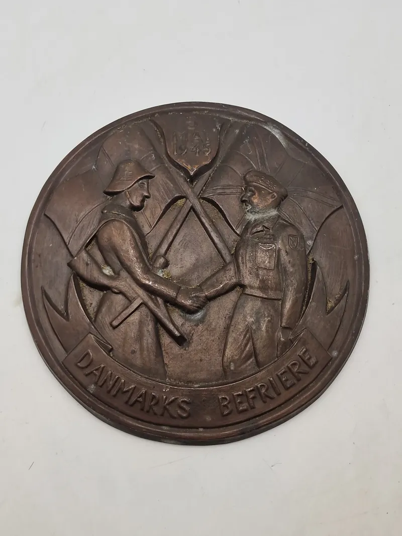 Original dansk befrielses plakette - 1945
