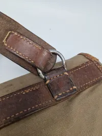 Original militær førstehjælpstaske fra Den Danske brigade i Sverige WW2