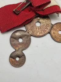 Originalt smykke lavet under ww2 af mønter