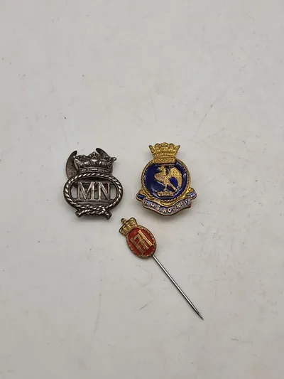 Lot diverse pins