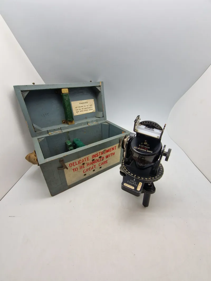 Originalt Royal Air Force WWII RAF Bomber Aircraft Canadian ASTRO MK II Compass