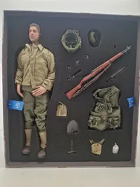 WW2 GI dukke komplet med æske