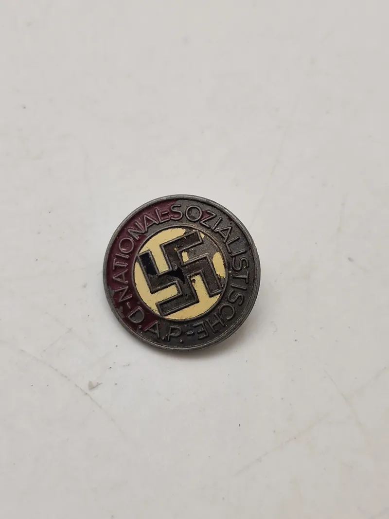 Originalt DAP badge -  RZM M1/105 - Hermann Aurich, Dresden.
