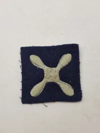 Lot diverse originale  Engelske WW2 mærker mm.