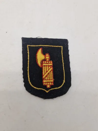 Waffen-SS volunteer shield ’29. Waffen-Grenadier-Division der SS’ (Italienische Nr. 1)