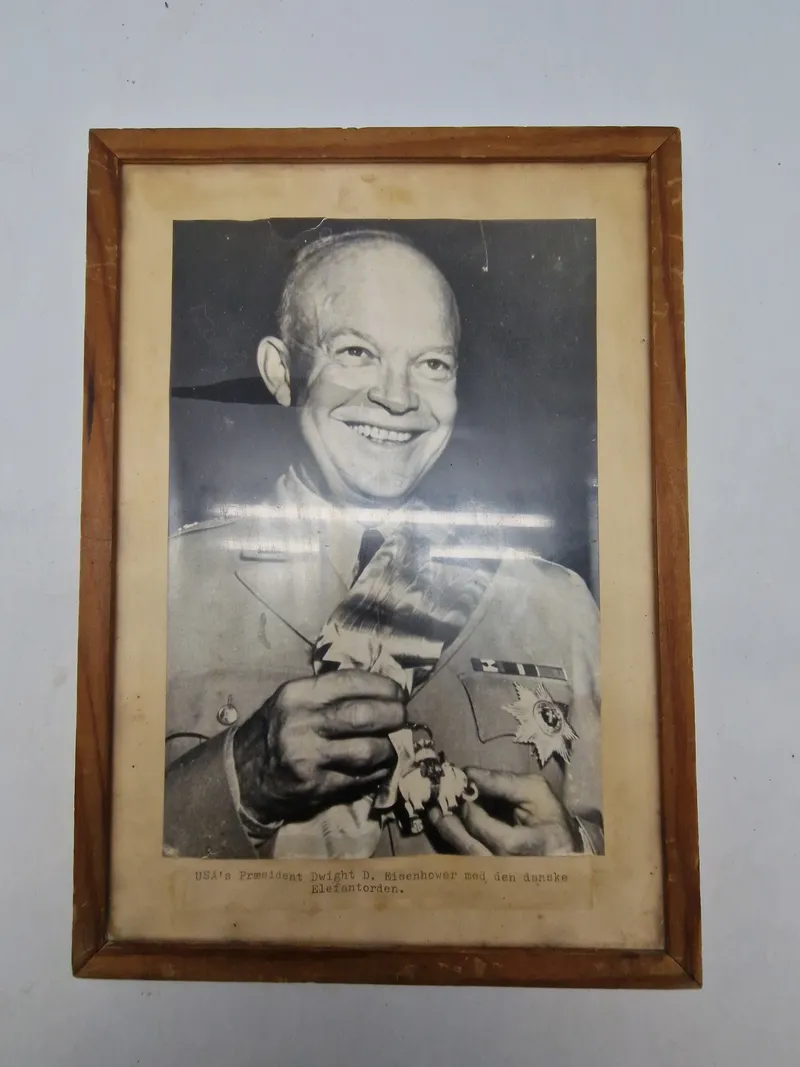 Originalt foto af Eisenhower med den danske elefantorden