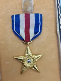 Sjældent originalt ww2 silverstar med æske, navngiven (faldet) Ward H Maris Jr 1918-1946