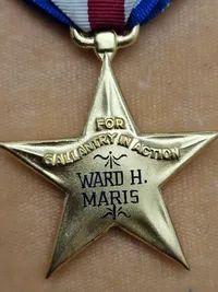 Sjældent originalt ww2 silverstar med æske, navngiven (faldet) Ward H Maris Jr 1918-1946