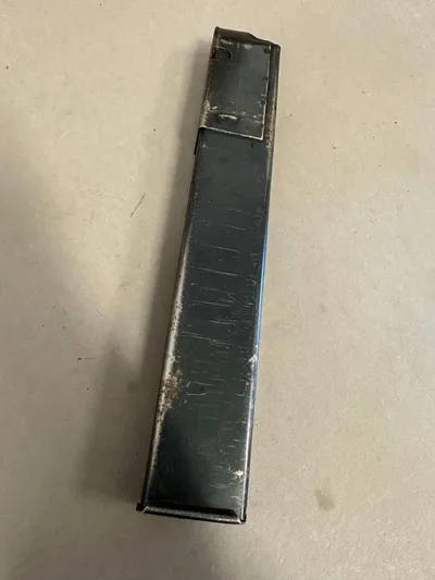 Originalt nedkastet magasin til Stengun