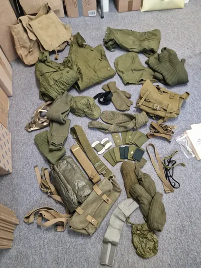 Stor samling militaria - skal afhentes i Vordingborg