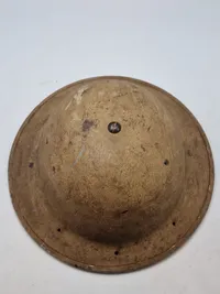 Original engelsk Tommy hjelm, 1942 dateret Ørken