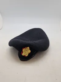 Originale regiments bælter og baret - dk forsvar