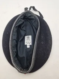 Originale regiments bælter og baret - dk forsvar