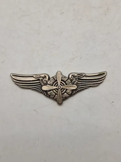 US Flight Engineer badge
