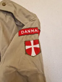 Originale danske UN skjorter