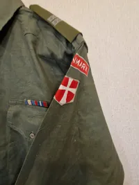 Originale danske UN skjorter