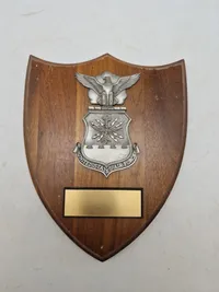 Originalt militært vægskjold